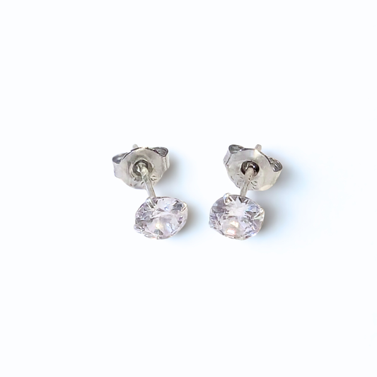 シンプル一粒ピアス | シルバー925・キュービックジルコニア